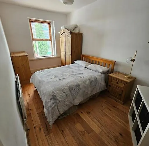 Апартаменты Spacious 3-bedroom In Vibrant 8 *