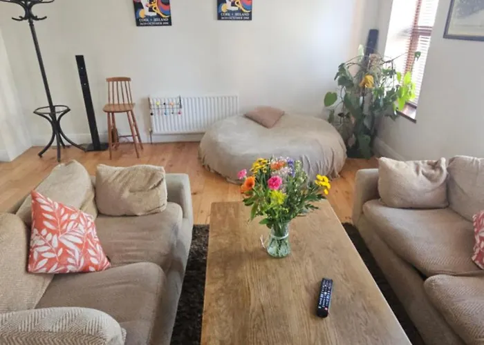 Appartement Spacious 3-bedroom In Vibrant 8 *